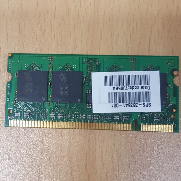 액정도매(LCD도매),RAM NT 512MB PC2-3200S DDR2 400Mhz MT8HTF6464HDY-40EB3 중고