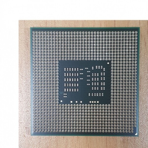 액정도매(LCD도매),CPU중고 NT 인텔i5-520M SLBNB SLBU3 2.4GHz/3MB Processor
