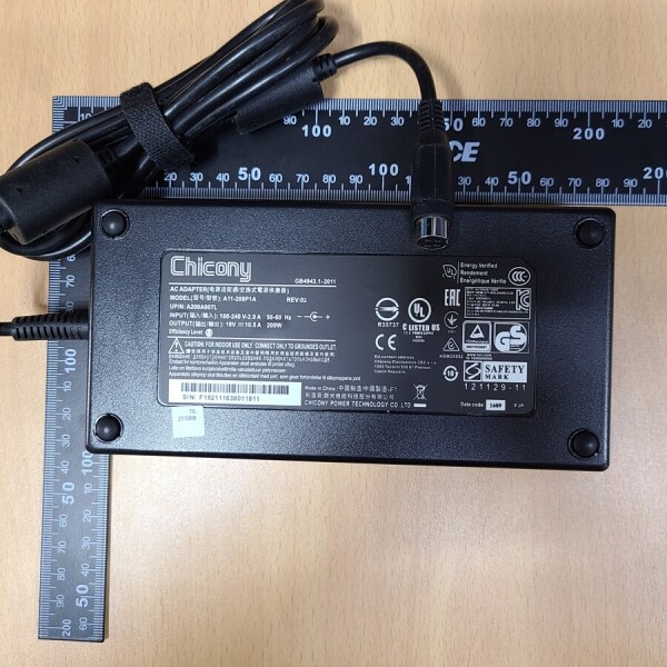 액정도매(LCD도매),전원아답타 Samsung 19V 10.5A 200W 4PIN NT700G7C (전원케이블(중고)포함)